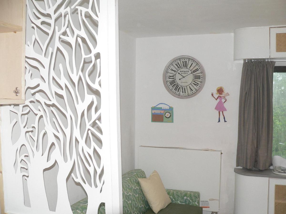 Liège centre 6 rue montagne sainte Walburge à 3 minutes de la gare st Lambert Apartamento Exterior foto